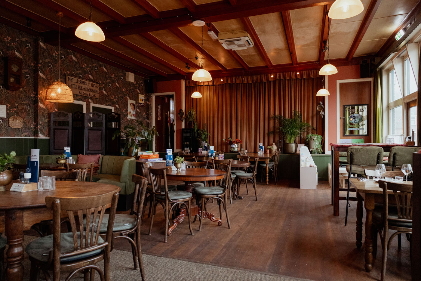 Restaurant interieur Les Deux Ponts Restaurant interieur Les Deux Ponts
